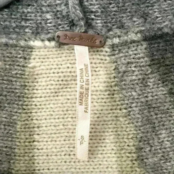 Free People Aztec Stripe Fringe Hoodie Knit Cardigan Wool Blend S/P  Open hood - Picture 4 of 7